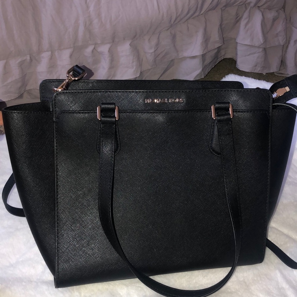 Authentic Michael Kors large satchel handbag